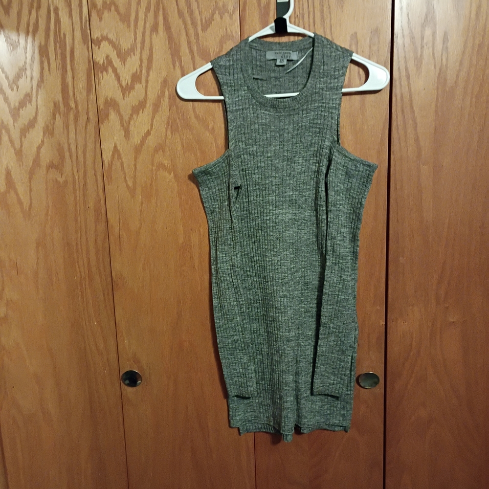 Ruff Hewn Gray Ribbed Cold Shoulder Long Sleeve Dress